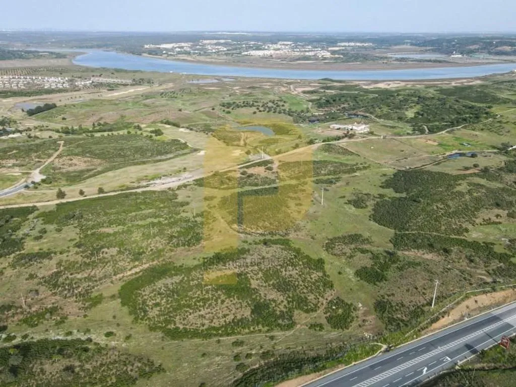 Õhuvaade - Rustic Land with Historical Setting in Castro Marim