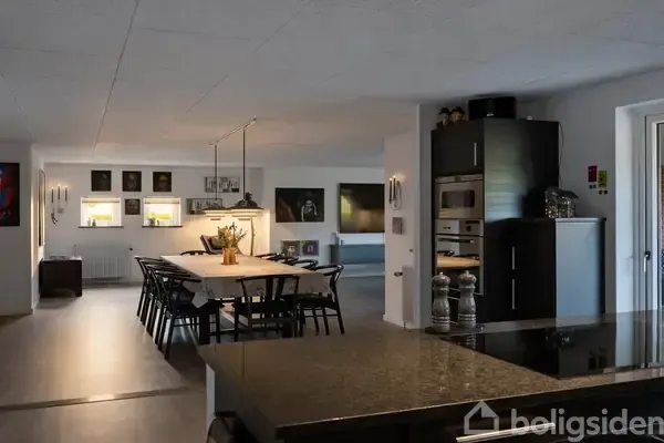 Dining Room - Modernised Villa with Family Layout in Rødding