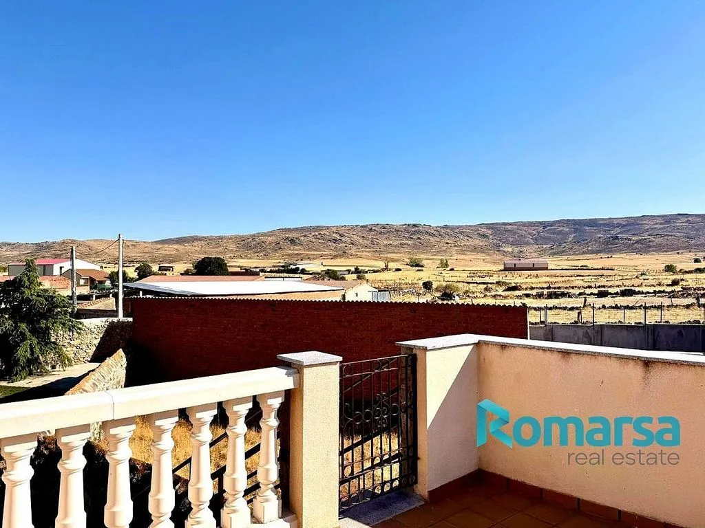 Terrasse - Rural House with Pool in Gemuño