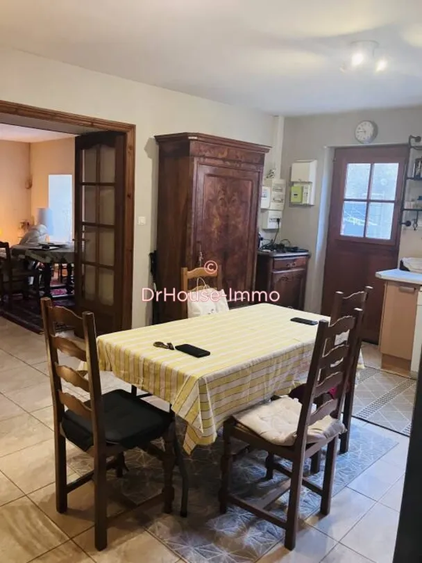 Salle à manger - Maison avec Cour et Terrasse à Craon