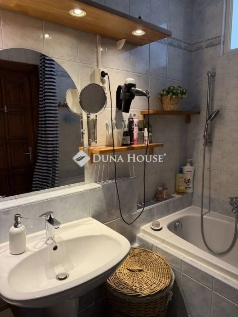 Bathrooms - Modern Flat with Balcony in Budapest XVI