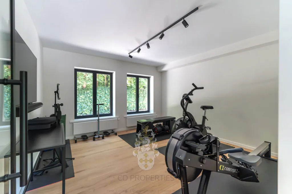 Pièces - Villa Rénovée avec Espace Wellness à Uccle