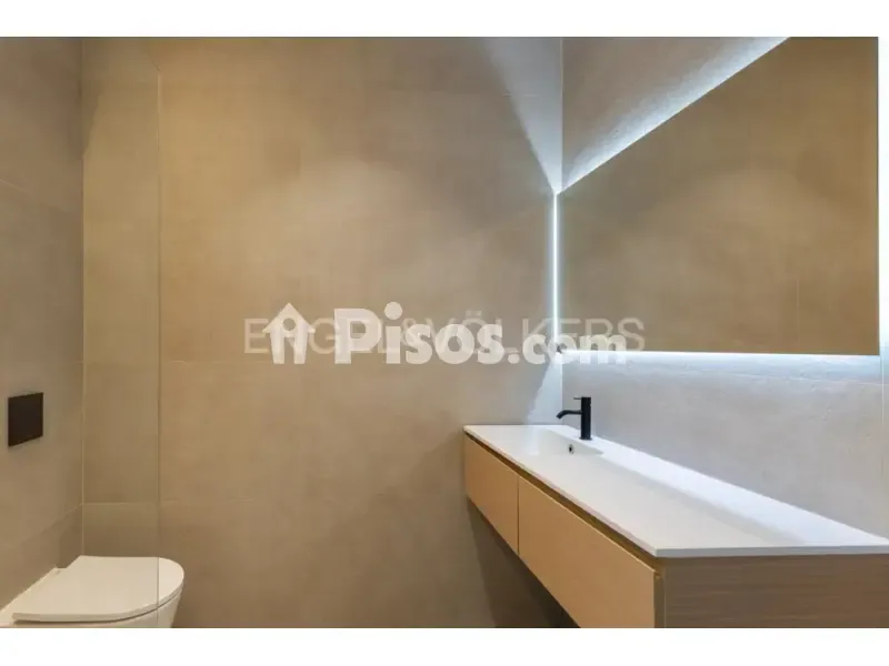 Bagni - Renovated Flat with Terrace in Valencia