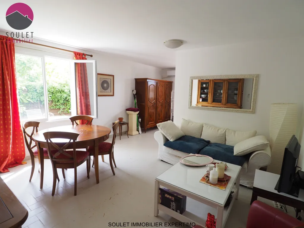 Séjour - Grande Maison en Pierre avec Logement Séparé à Bédoin