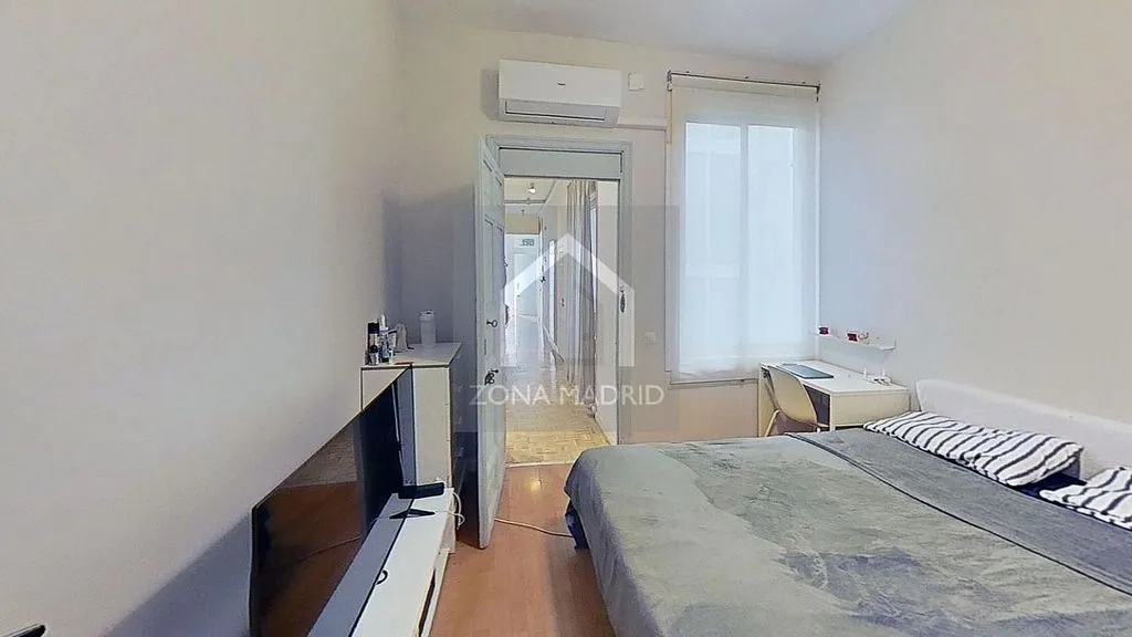 Chambres - Apartment with Balconies to Plaza de Chueca, Madrid