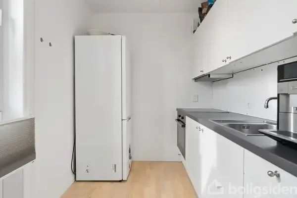 Cuisine - Apartment with Hilltop View in Hillerød