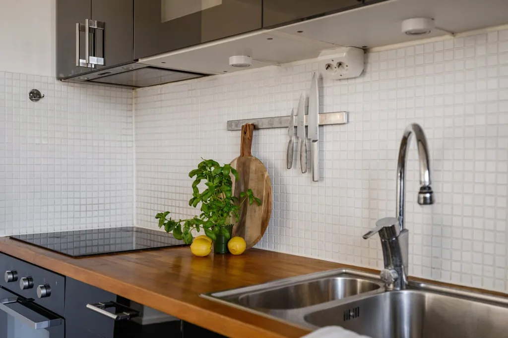 Cuisine - Bright Two-Bedroom with Large Balcony in Malmö
