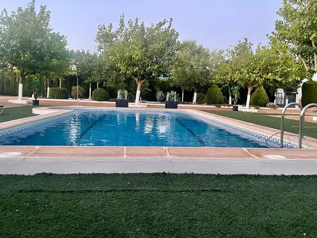 Bassein - Chalet with Pool in Villarrubia