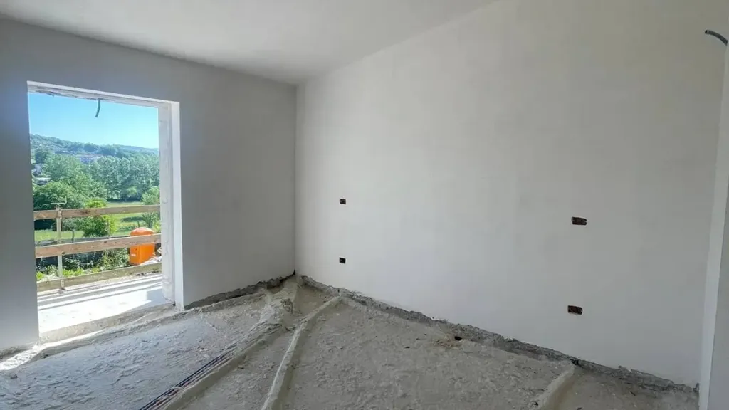 Pièces - Modern Semi-Detached Villa with Terrace in Torrice