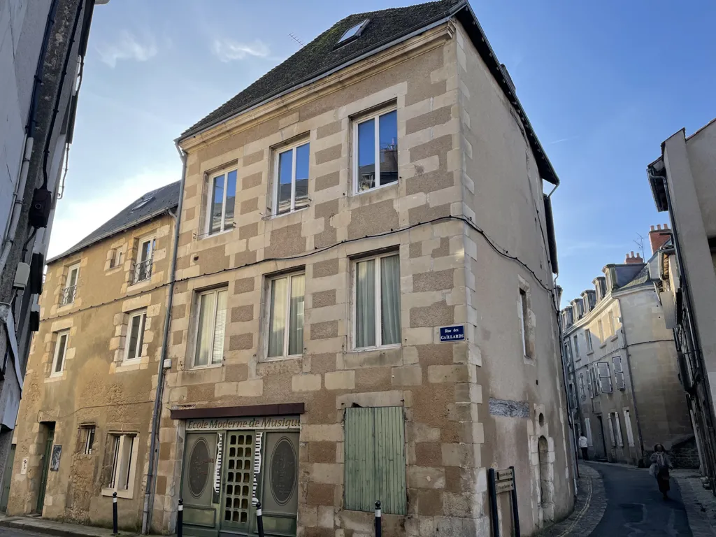 Extérieur - Appartement Type 2 à Rénover au Centre de Poitiers