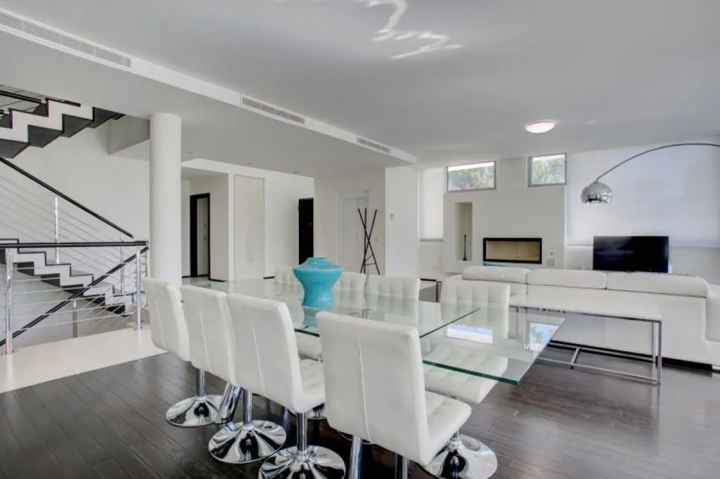 Dining Room - Semi-Detached Villa with Sea Views in Marbella