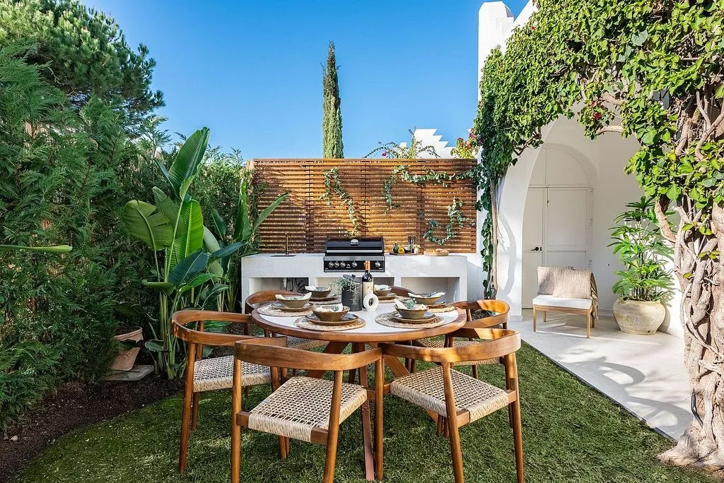 Terrasse - Semi-Detached House with Pool in Nueva Andalucía