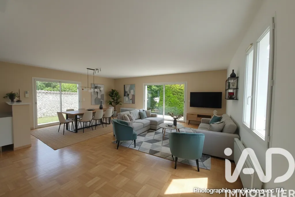 Séjour - Maison de Plain-pied avec Terrasse à Périgny