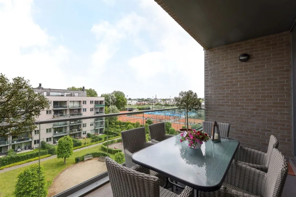 Terrasse - Appartement avec Terrasse et Parking à Hasselt