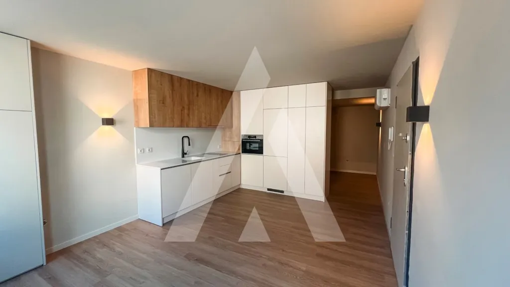 Cuisine - T1+1 Apartment with Canal View in Aveiro