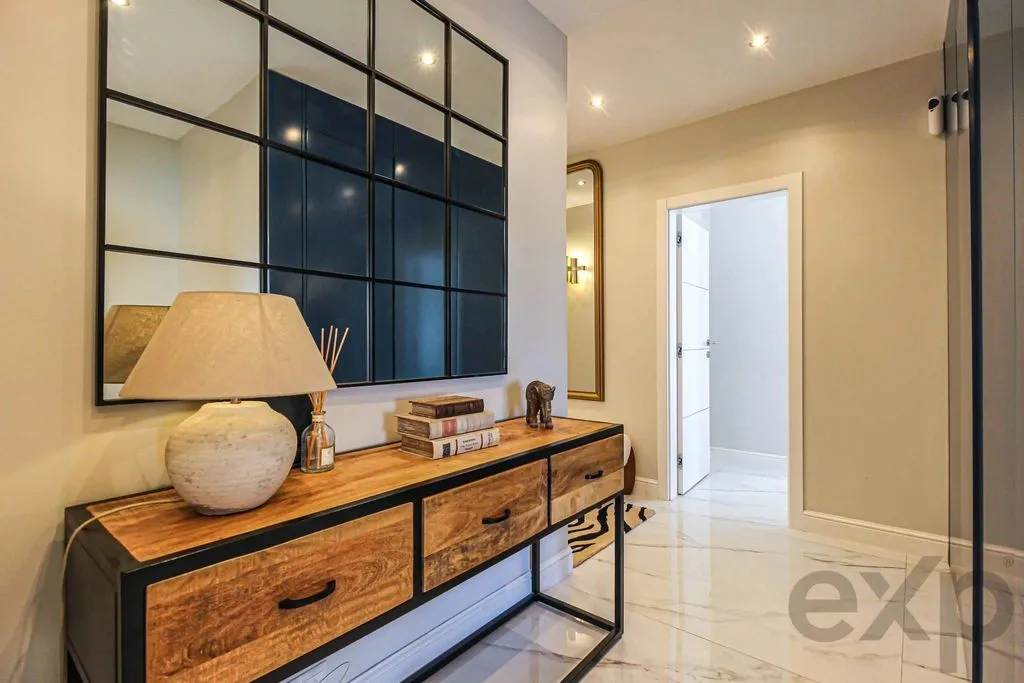 Entrée - Luxury Penthouse with Panoramic Views in Portimão