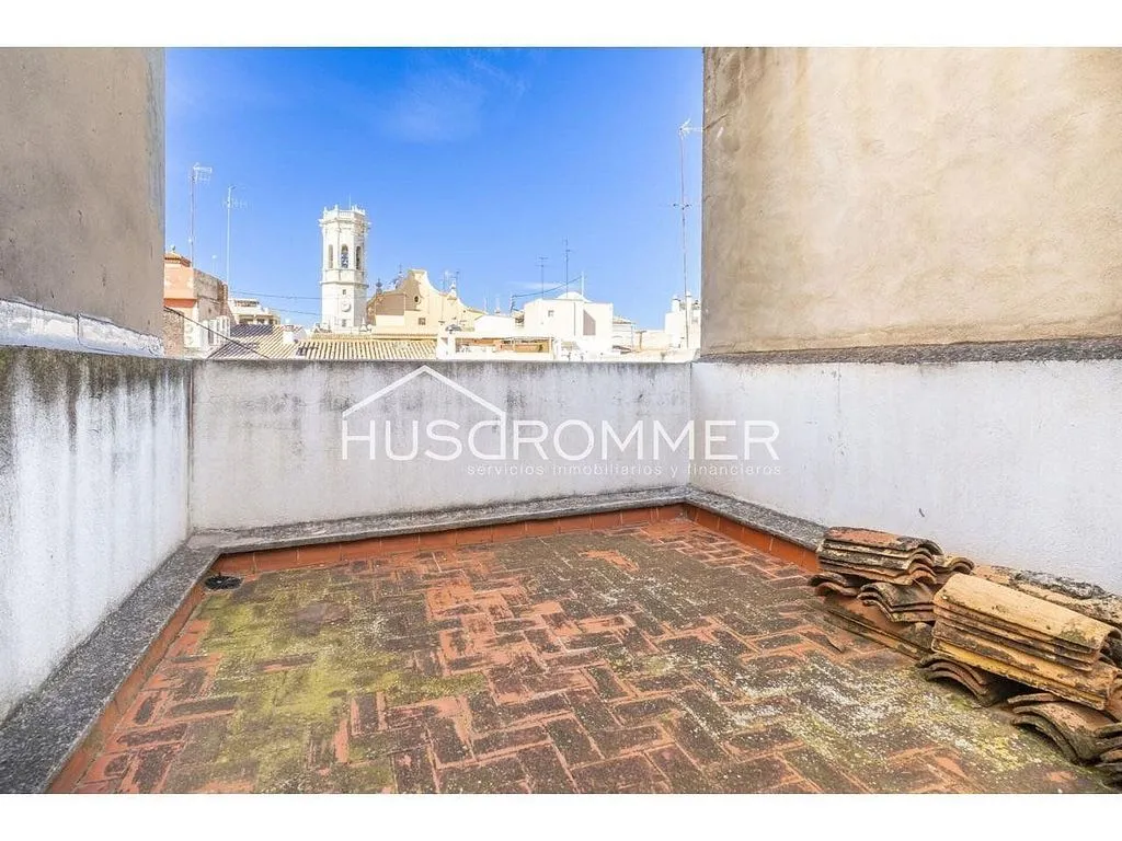 Terrass - Dual-Unit Property with Central Location in Vila-real