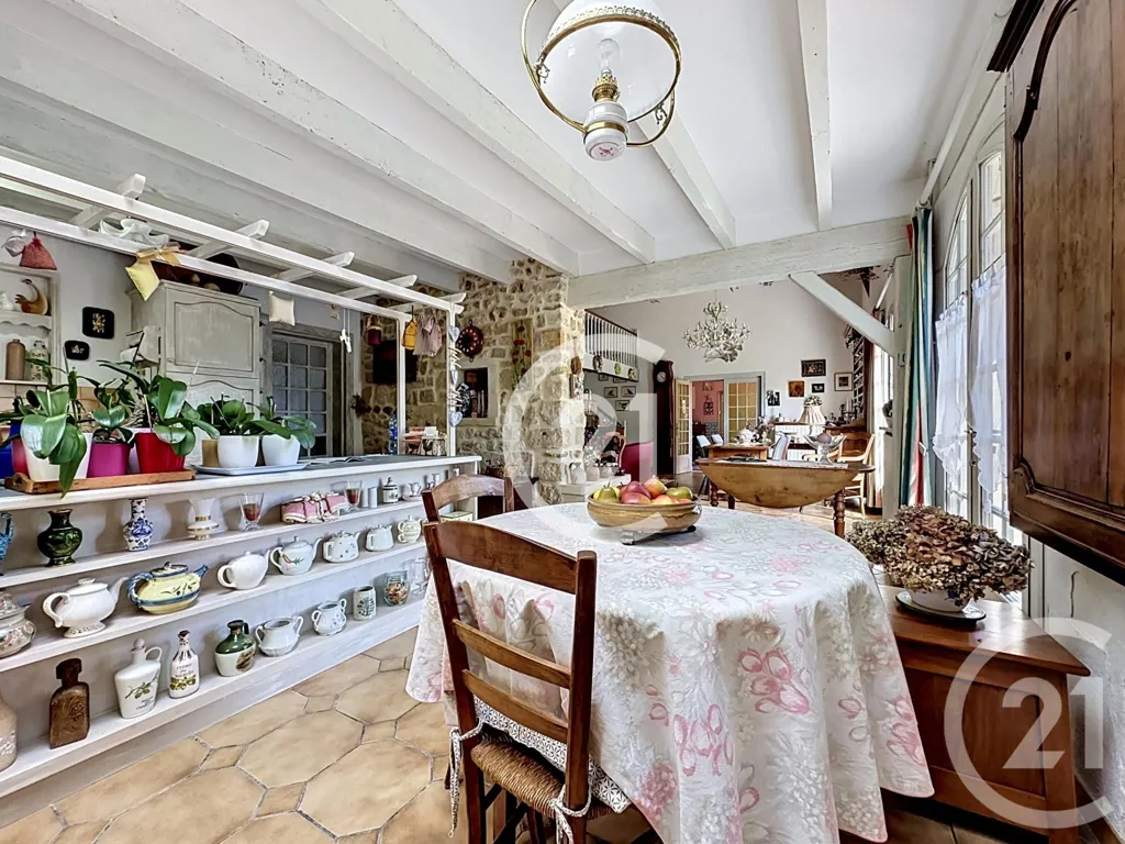 Sala da pranzo - Charming House with Garden near Cognac