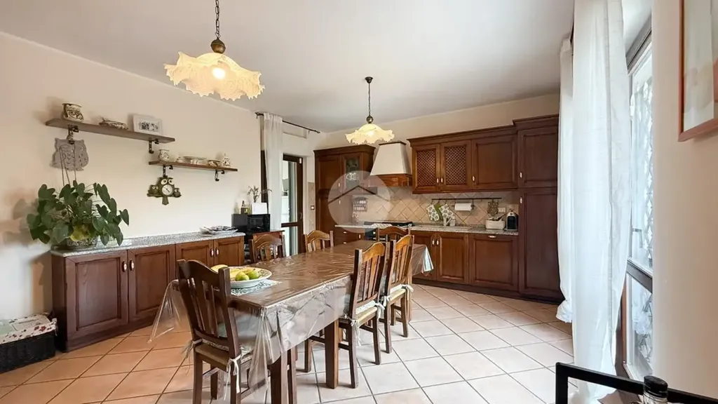 Dining Room - Modern Terrace Villa in Pettino, L'Aquila