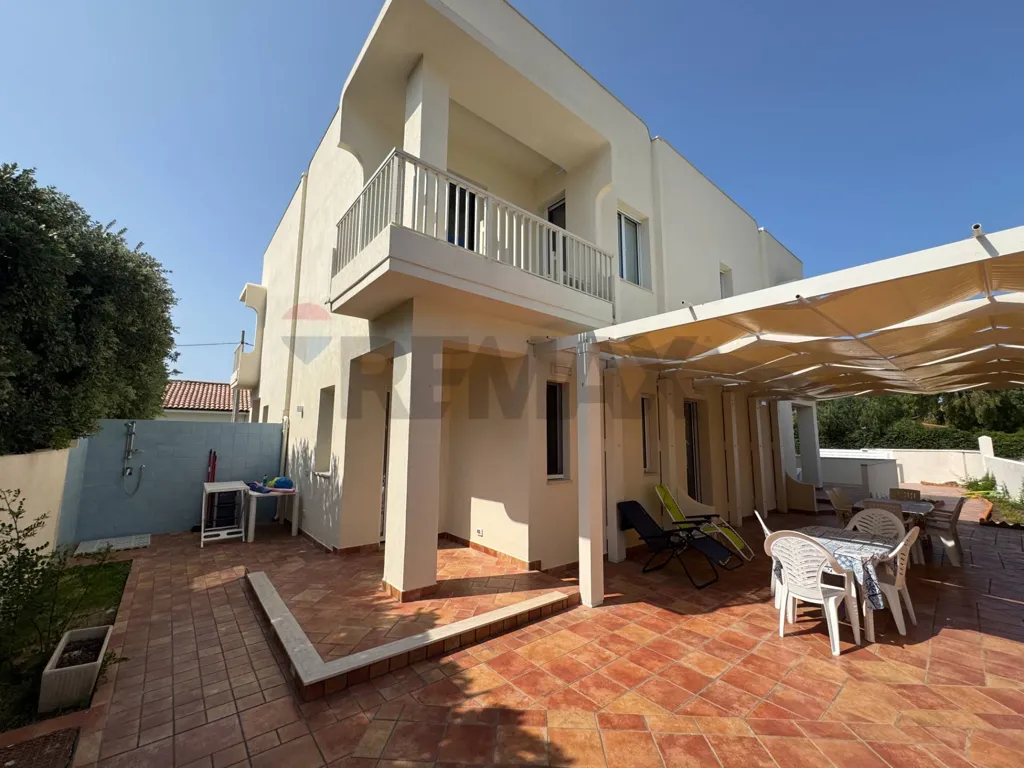 Terrass - Rustic Villa with Terrace in Noto