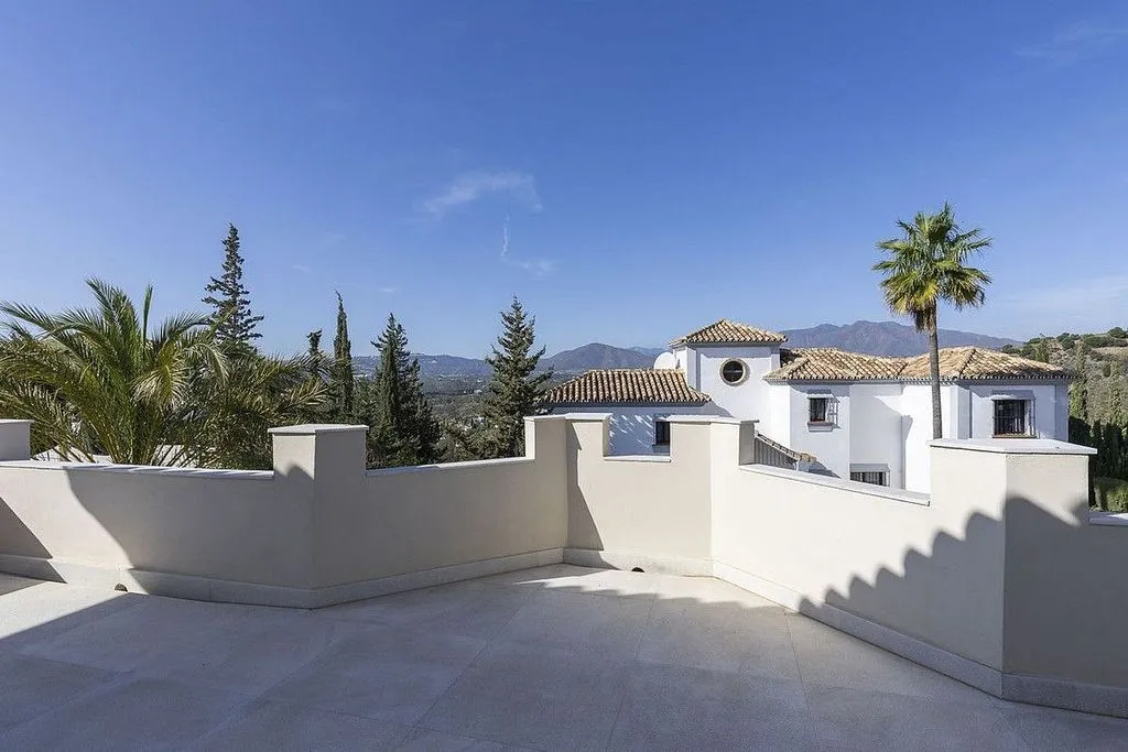 Terrass - Luxury Villa with Pool in Mijas Golf