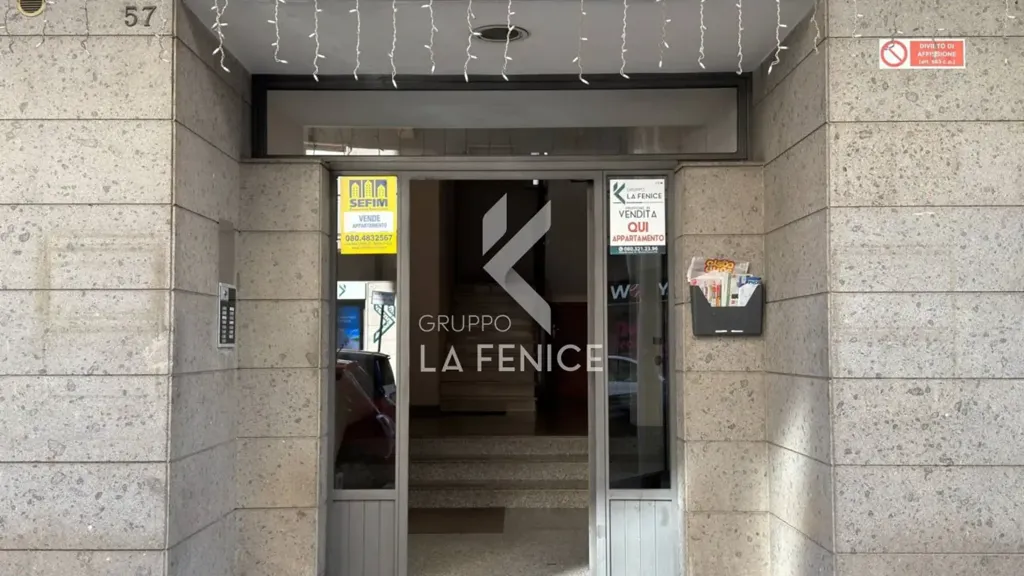 hallway_entrance