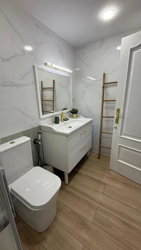 Vannitoad - Amueblé Flat with Balcony in Valencia