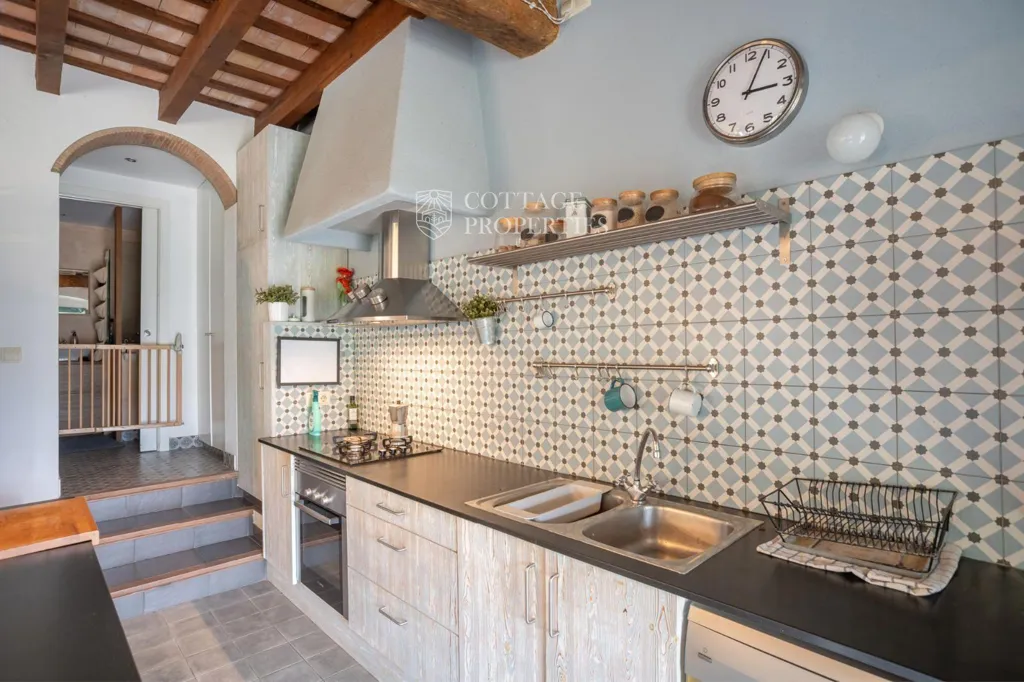 Cuisine - Sustainable Farmhouse with Panoramic Views in Pla de l'Estany