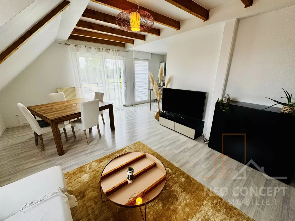 Soggiorno - Apartment with South-Facing Balcony in Soufflenheim