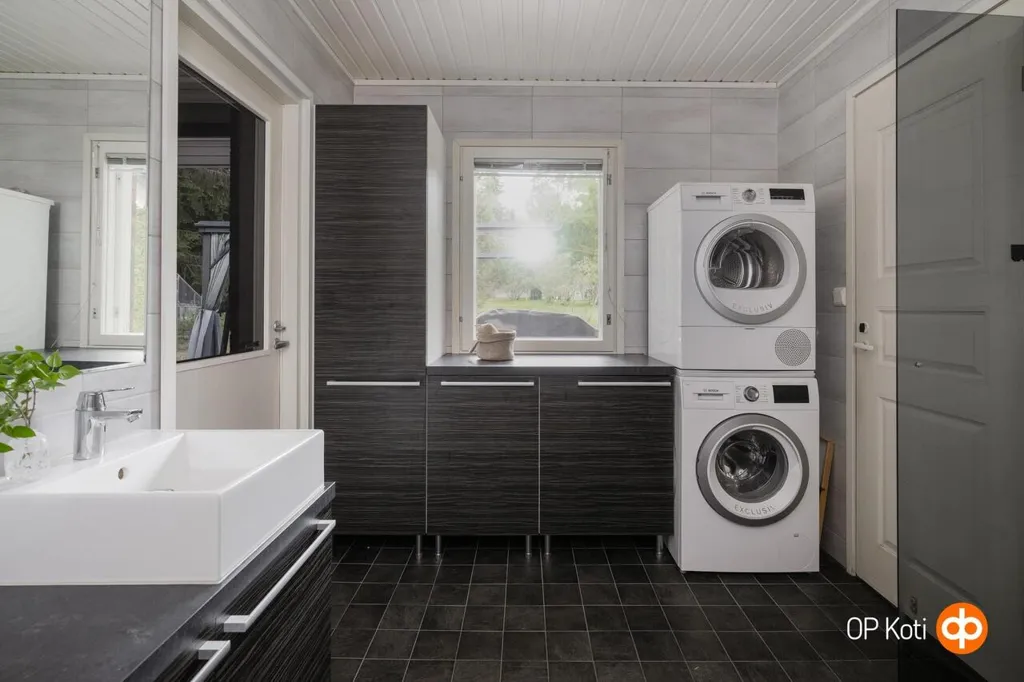 Buanderie - Maison 4 pièces à Jyväskylä