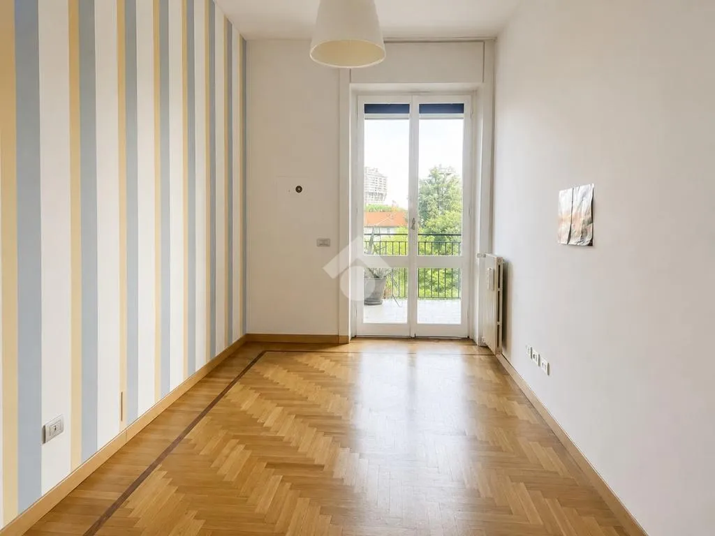 Stanze - Spacious 4-Bedroom Apartment with Terrace in Milan