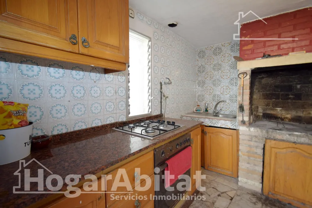 Köök - Rustic Chalet with Pool in Vilamarxant