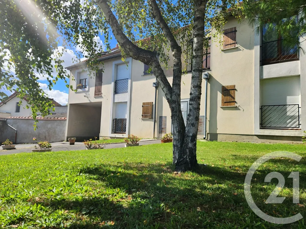 Aed - Studio with Private Parking in Dammarie-les-Lys