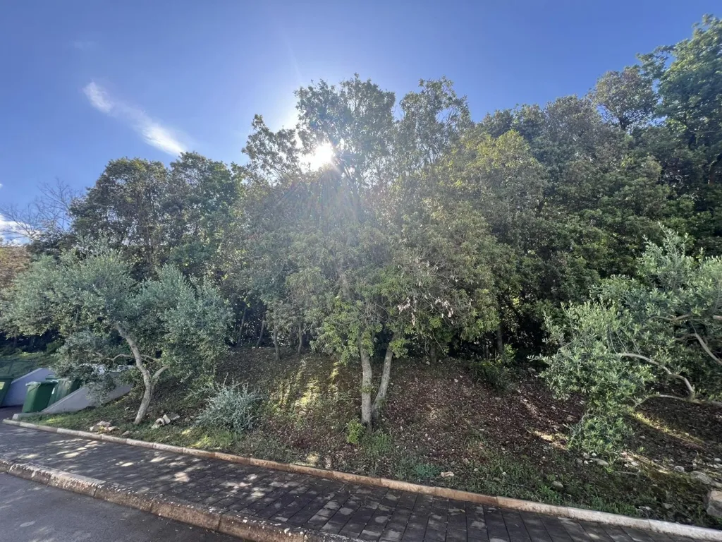Giardino - Prime Coastal Land Complex in Pula