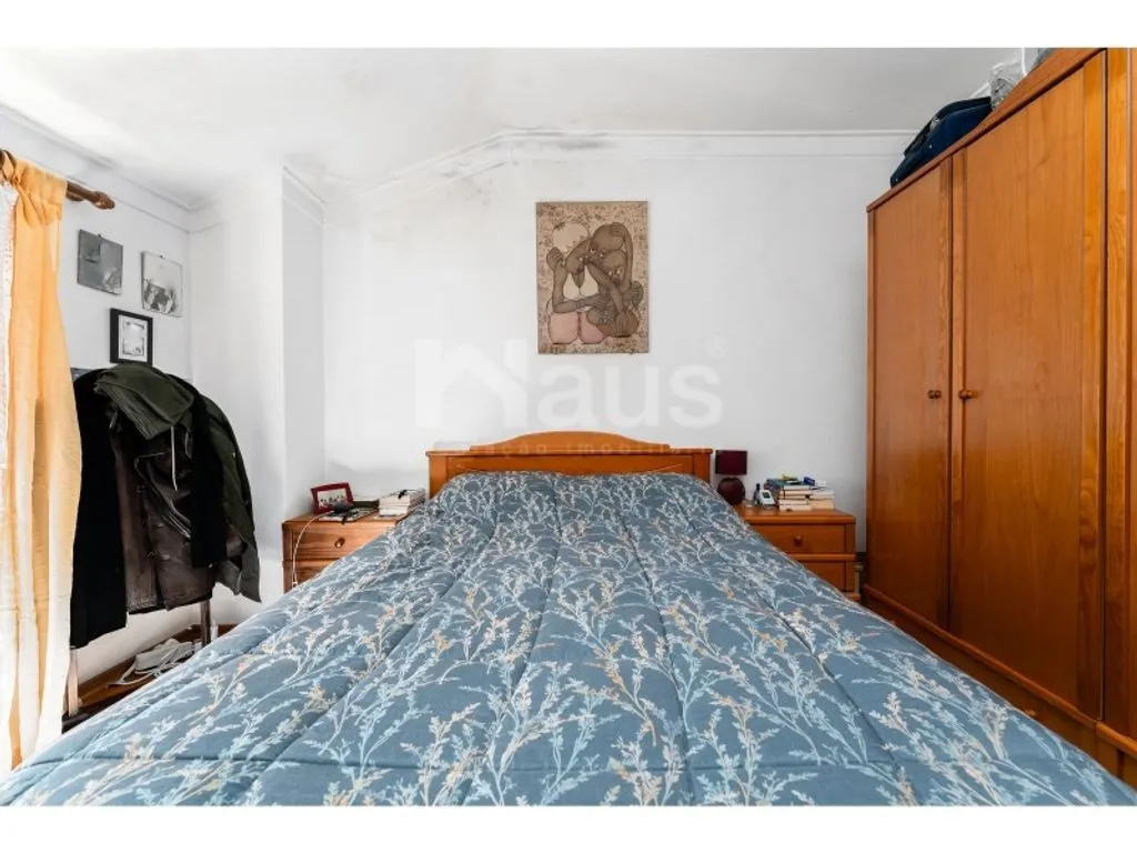 Magamistoad - Century-Old Apartment Complex in Seixal