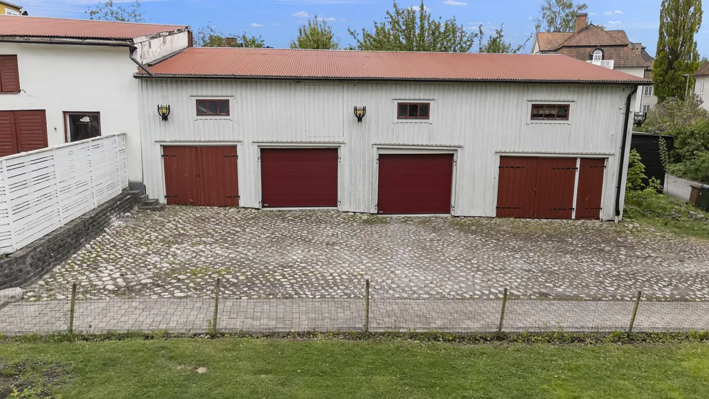 Esterno - Charming House with Historic Features in Old Town, Köping