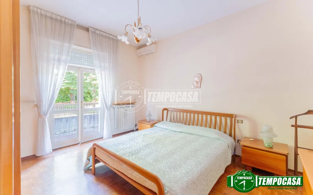 Chambres - Trilocale with Balcony in Mesero