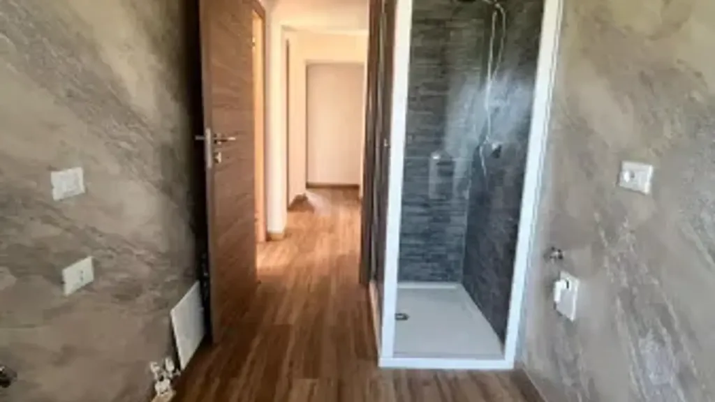 Appartement 4 pièces à IT