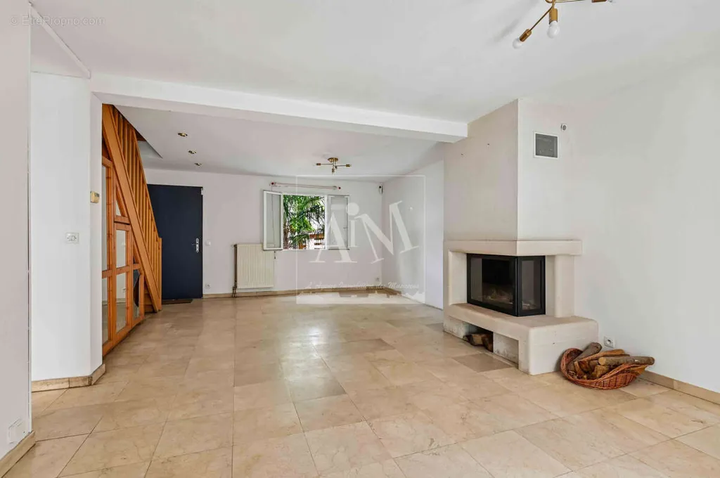 Maison 8 pièces à Nanterre