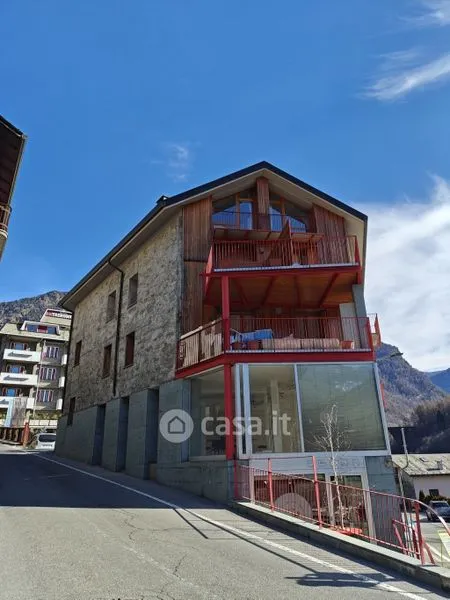 Välivaade - Triplex with Balcony in Chiesa in Valmalenco