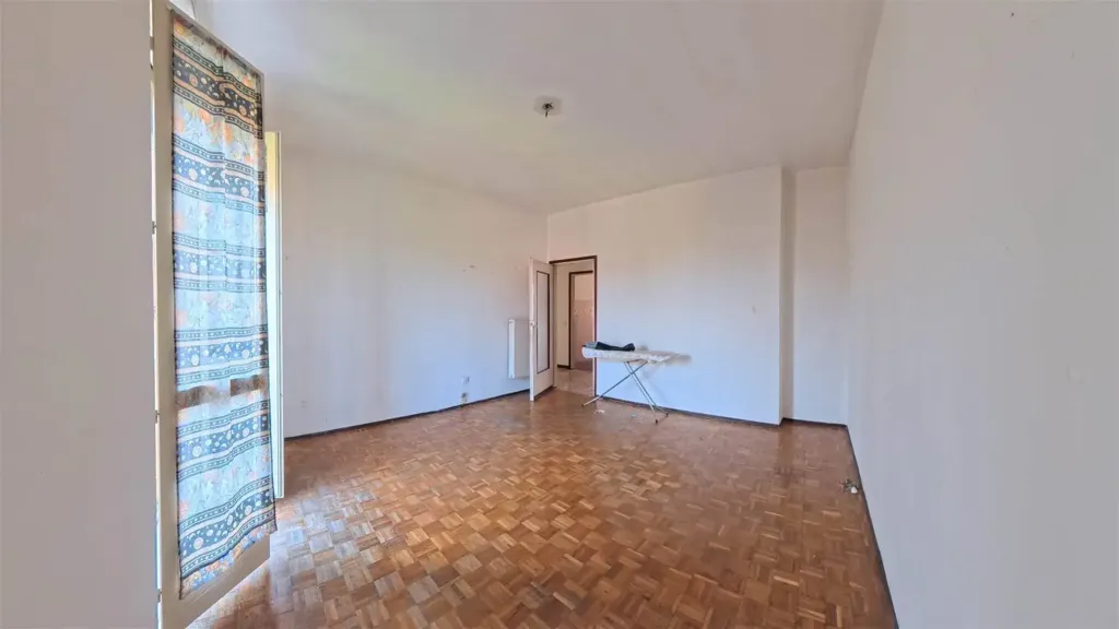 Pièces - Apartment with Balcony in Casalpusterlengo