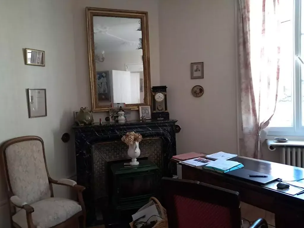 Bureau - Appartement Haussmannien avec Jardin au Centre de Chalon-sur-Saône
