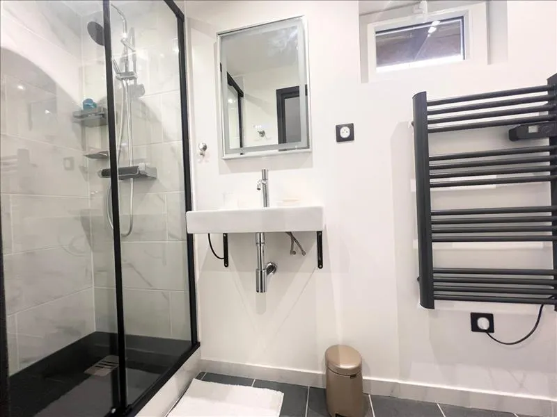 Bathrooms - Meubled Maison with Garden in Residential Area
