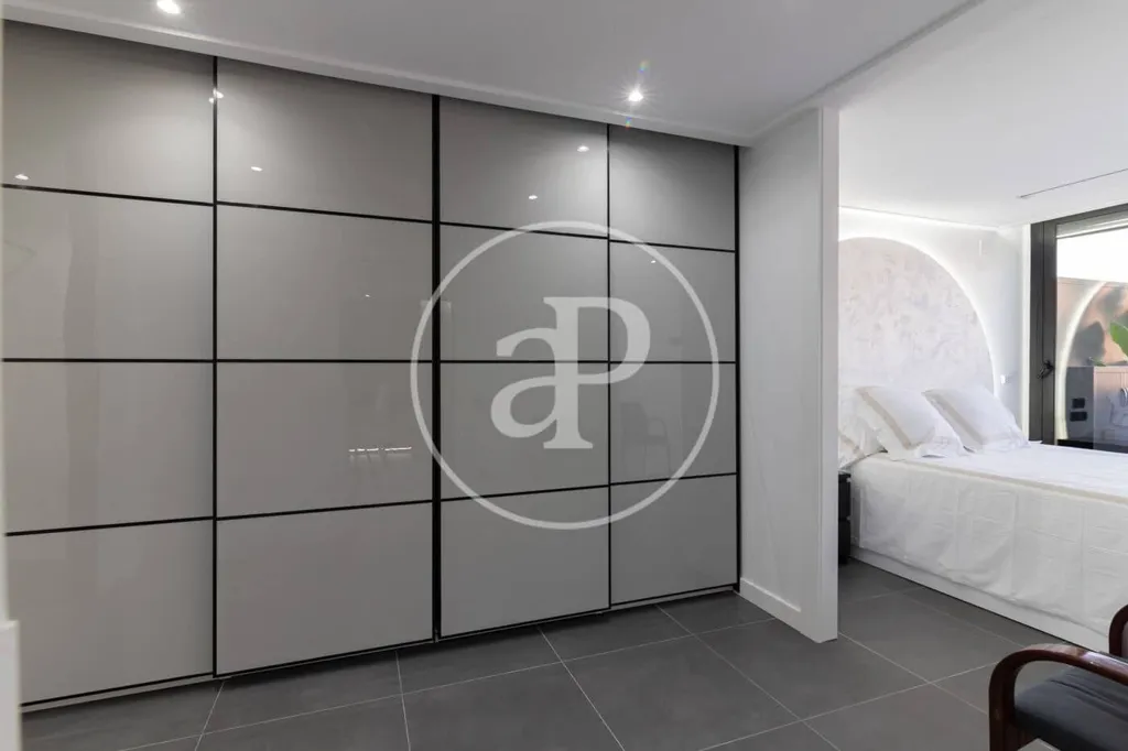 Magamistoad - Modernised Attic Apartment with Terrace in Eixample Dreta