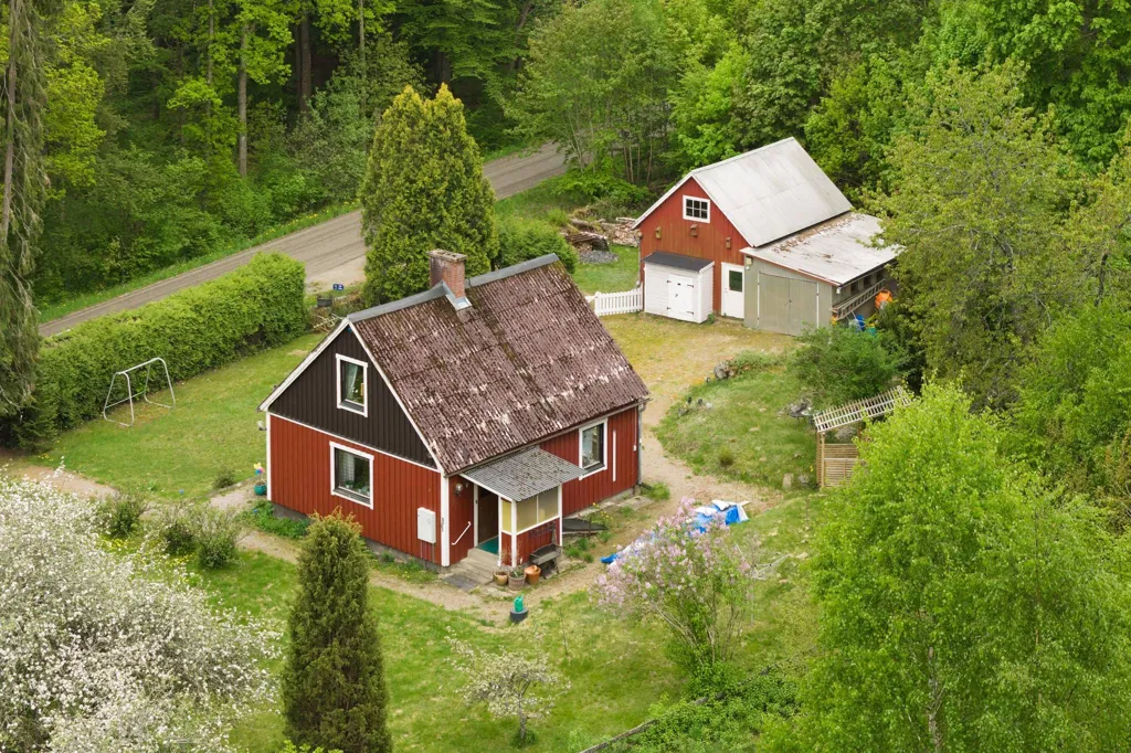 4-toaline maja asukohas Bromölla kommun