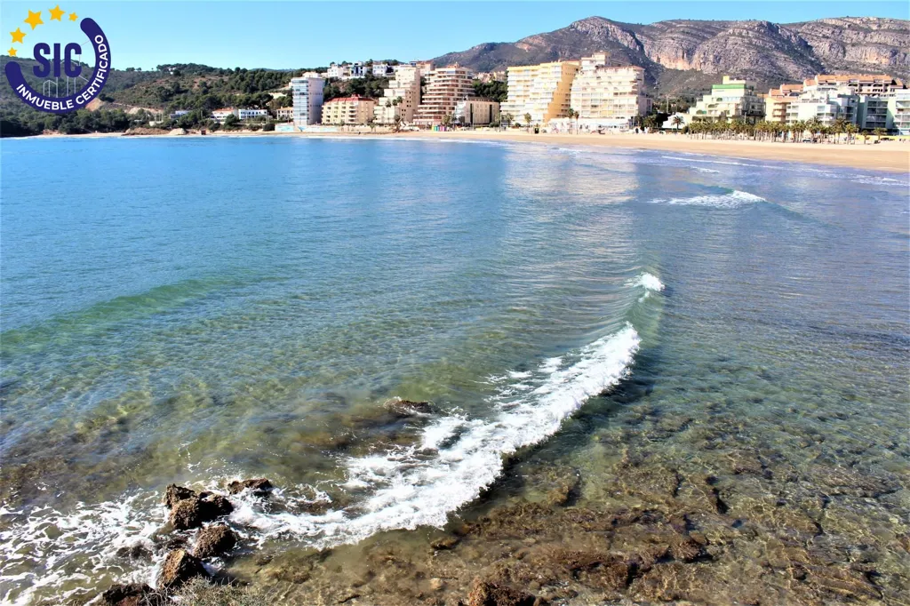 Beachfront Apartment with 88m² Terrace in Oropesa del Mar