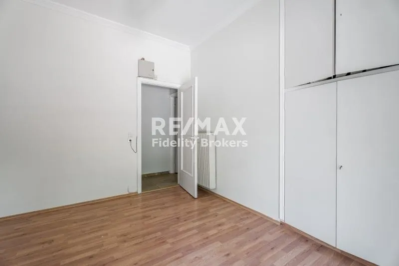 Toad - Apartment with Balcony in Ano Glyfada