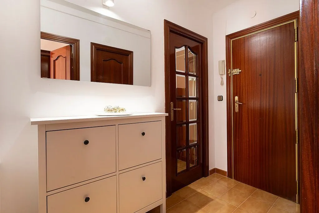 Entrée - 3-Bedroom Apartment with Views in Barcelona