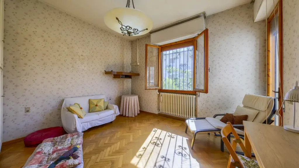Bedrooms - Villa with Private Garden in Signa
