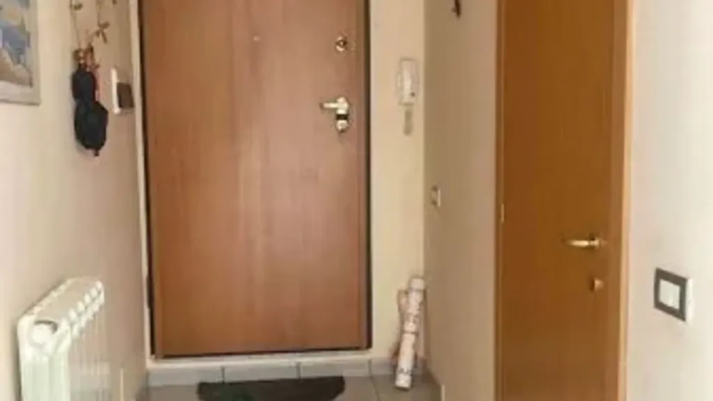 hallway_entrance